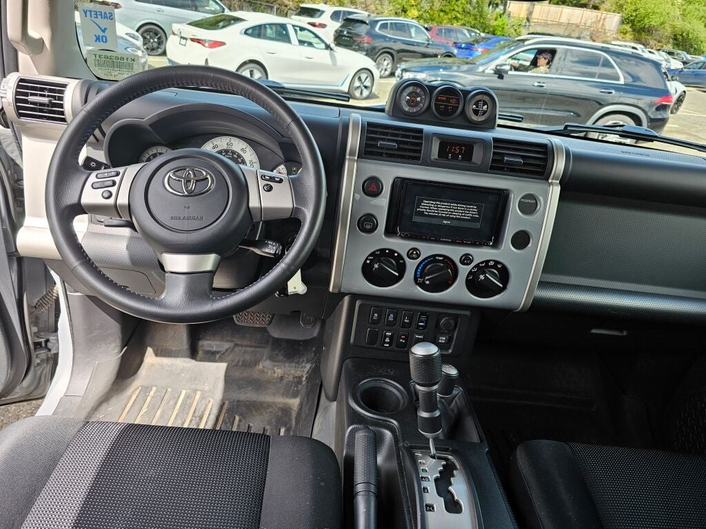 2014 Toyota FJ Cruiser 4WD 4dr Auto (Natl)